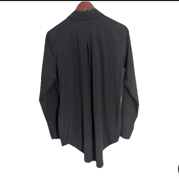 Athleta Urbanite Top 2.0 Black Button Up Modern Versatile Shirt Women’s Small - Picture 11 of 12